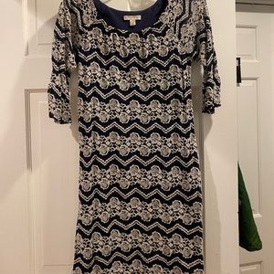 Lace detail blue and white dress